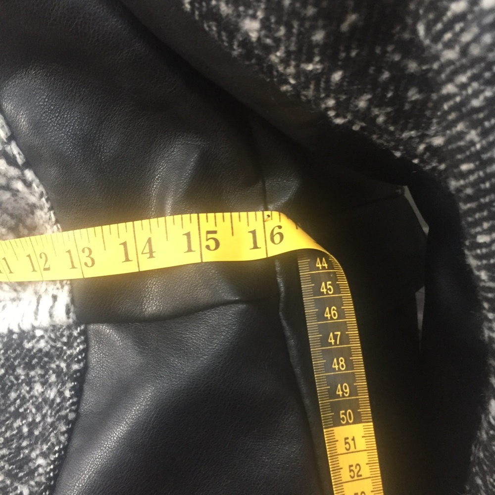 'Sophisticated Rebel' Spring/Fall Jacket - Picture 12 of 14